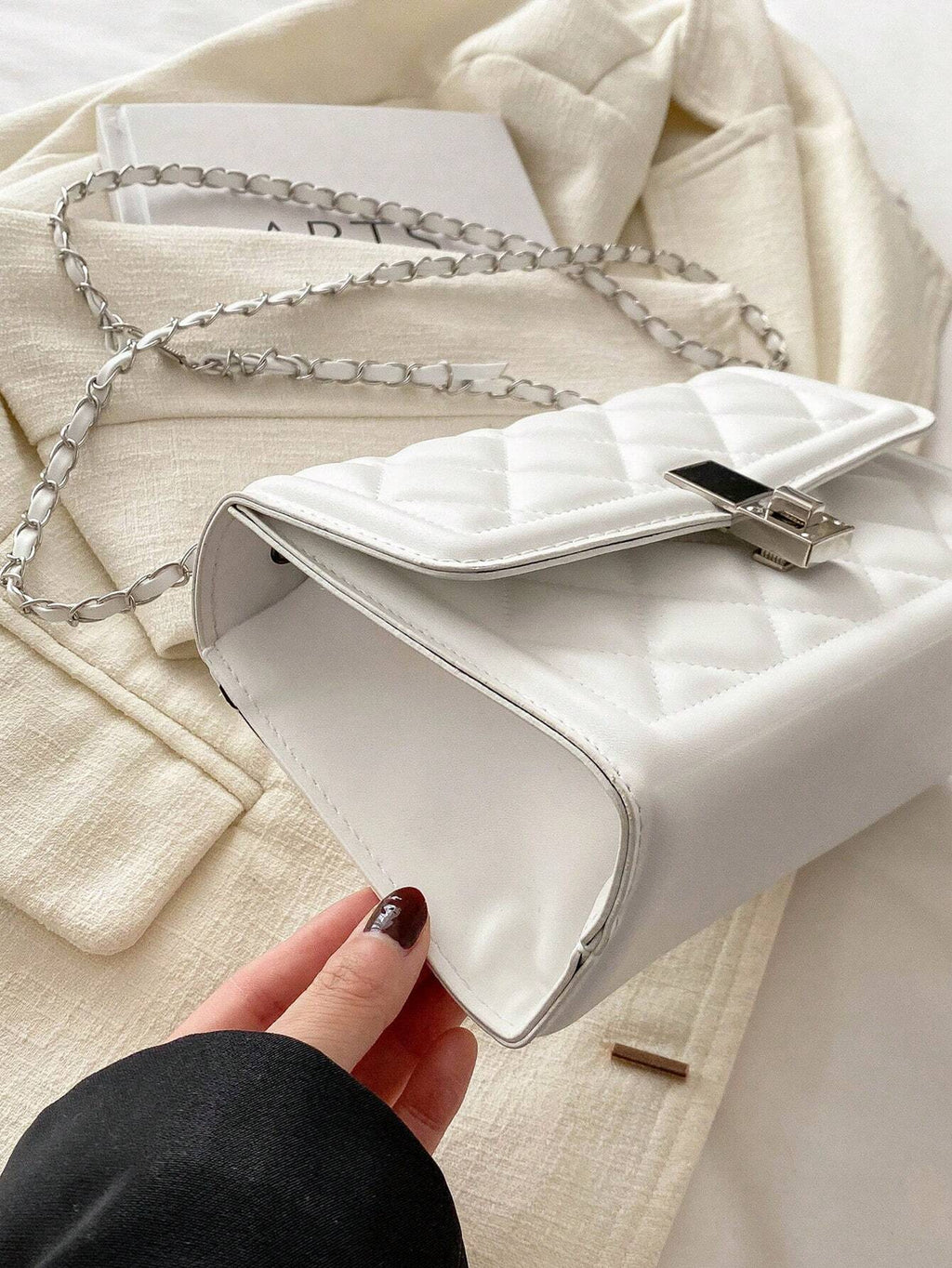 Fashion Solid Color Quilted Square Chain Shoulder Bag, Versatile Flap Banquet Bag New Lightweight Handbag & Purse, Daily Commuting Messenger Bag for White Collar and Student, Casual Mobile Phone Coin Crossbody Bags