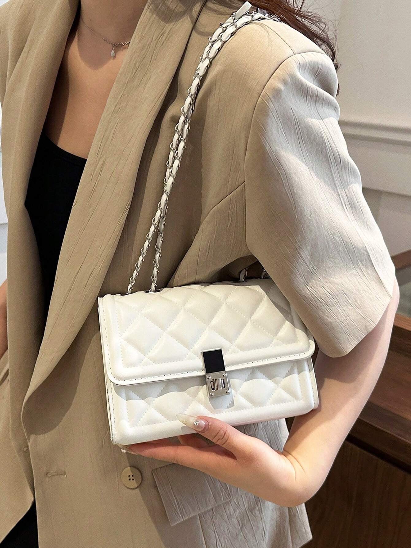 Fashion Solid Color Quilted Square Chain Shoulder Bag, Versatile Flap Banquet Bag New Lightweight Handbag & Purse, Daily Commuting Messenger Bag for White Collar and Student, Casual Mobile Phone Coin Crossbody Bags
